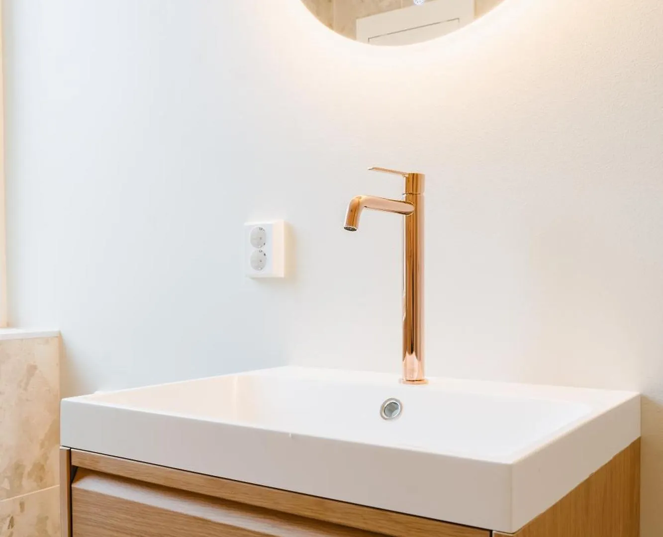 New Apartment In Historical Street Bergen